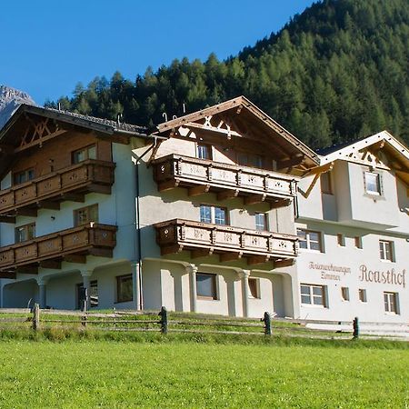 Pension Roasthof Neustift im Stubaital Exteriör bild