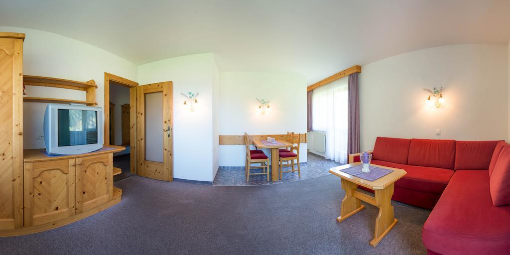 Pension Roasthof Neustift im Stubaital Rum bild